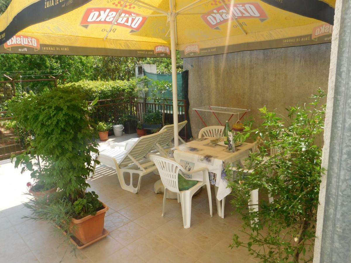 Apartment Artusi Pola Esterno foto